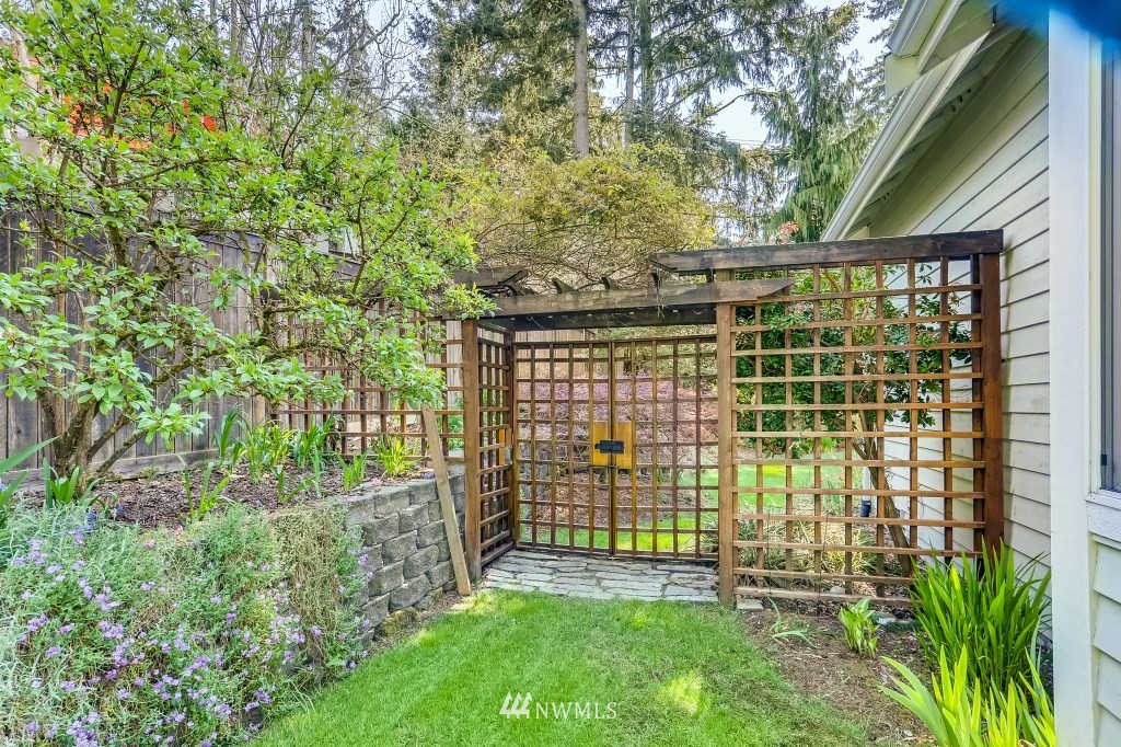 5729 148th Street Southwest Edmonds, WA 98026 - Photo 28 of 30 Gallery Image 28