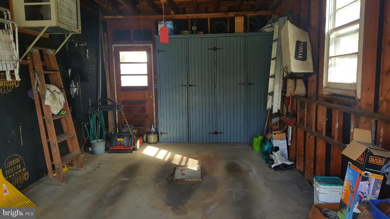 3615 Rosewood Road Reading, PA 19605 - Photo 19 of 22 Attached one car garage