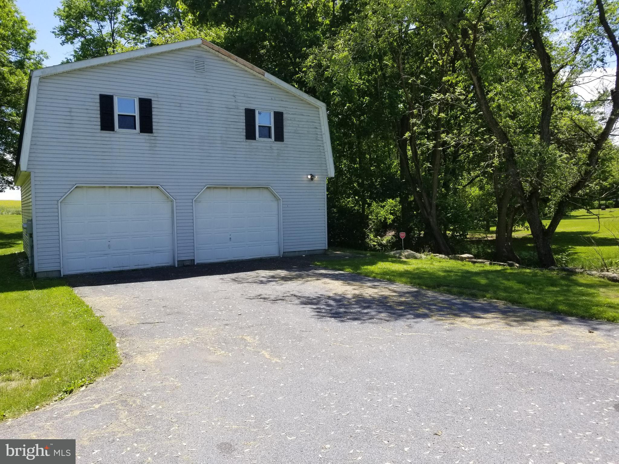 180 Lickdale Road Jonestown, PA 17038 - Photo 2 of 15 Gallery Image 2