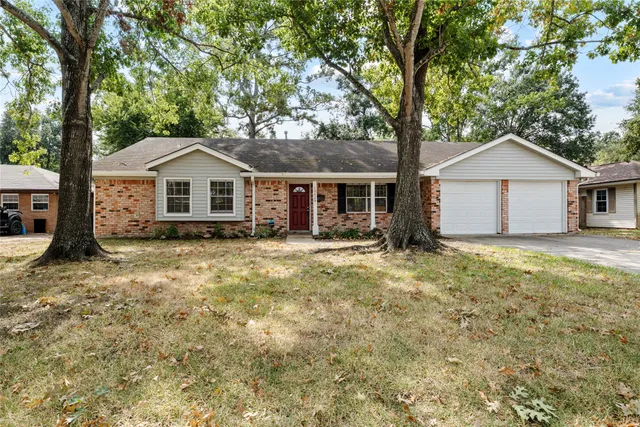 $2,400 | 10429 Moorberry Lane, Houston, TX 77043