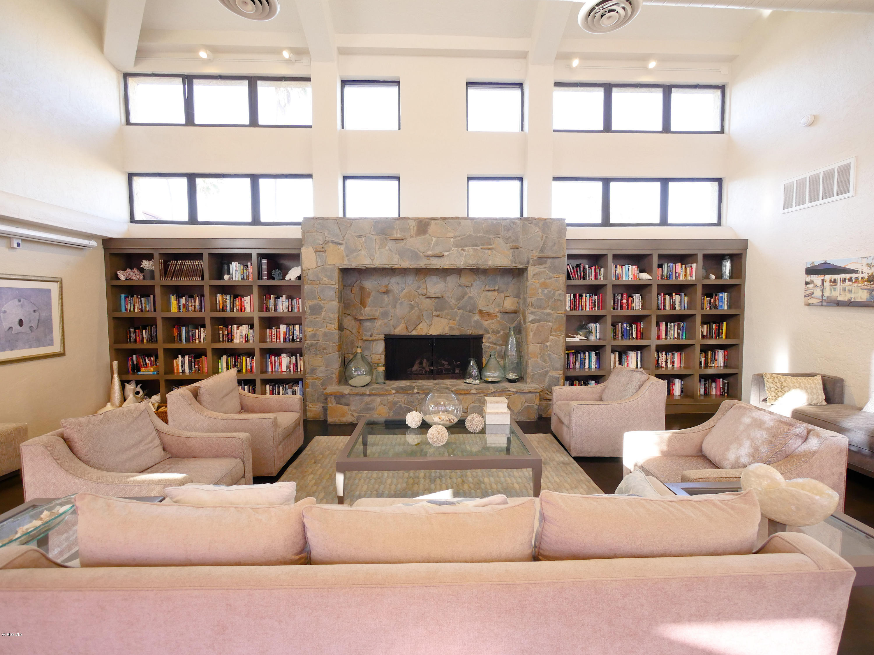 2202 Vina Del Mar Oxnard, CA 93035 - Photo 16 of 22 clubhouse library