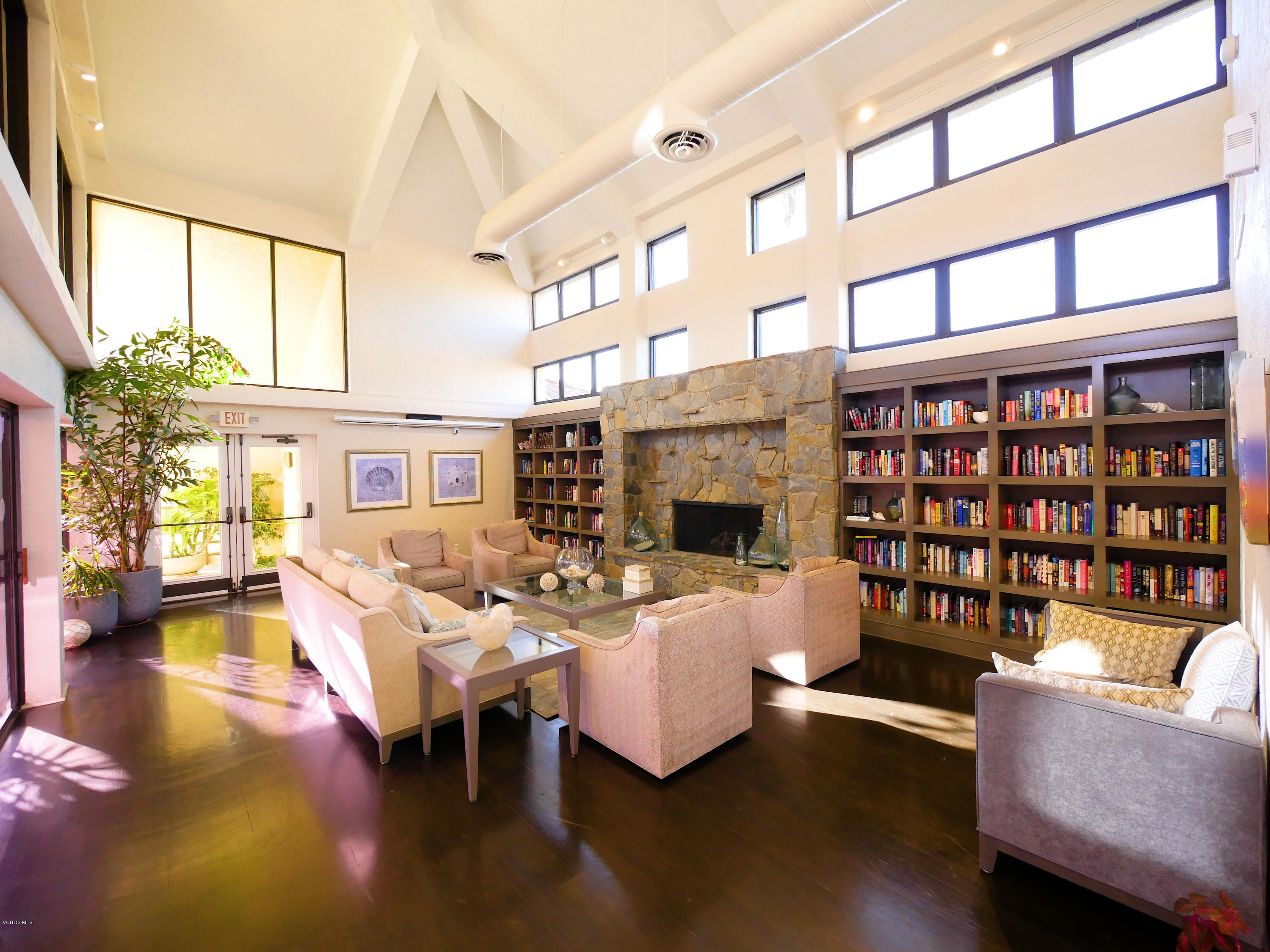 2202 Vina Del Mar Oxnard, CA 93035 - Photo 17 of 22 clubhouse library 1