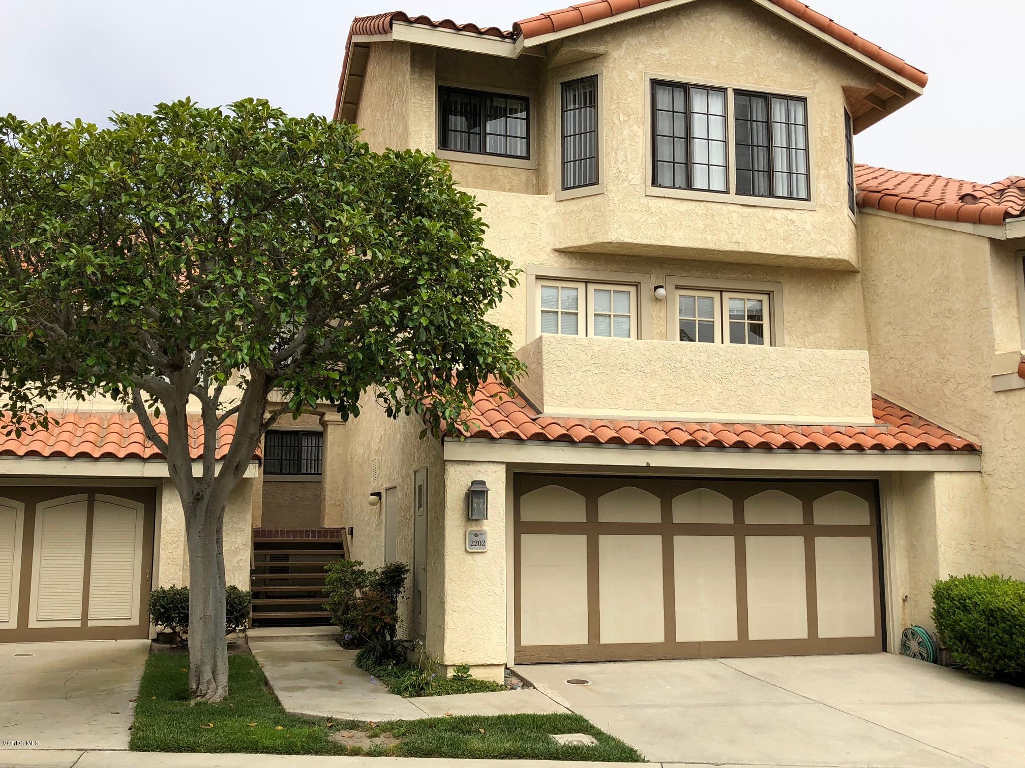 2202 Vina Del Mar Oxnard, CA 93035 - Photo 3 of 22 front