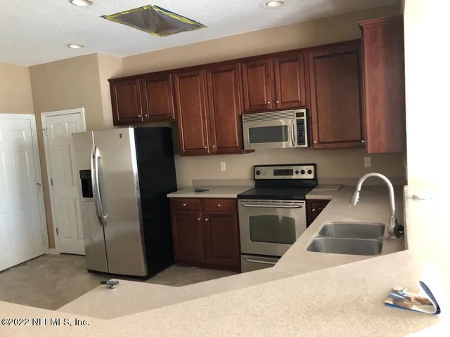 $2,100 | 6373 Autumn Berry Circle, Jacksonville, FL 32258