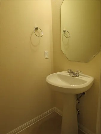 $2,250 | 2304 South Lakeline Boulevard, Unit 432, Cedar Park, TX 78613