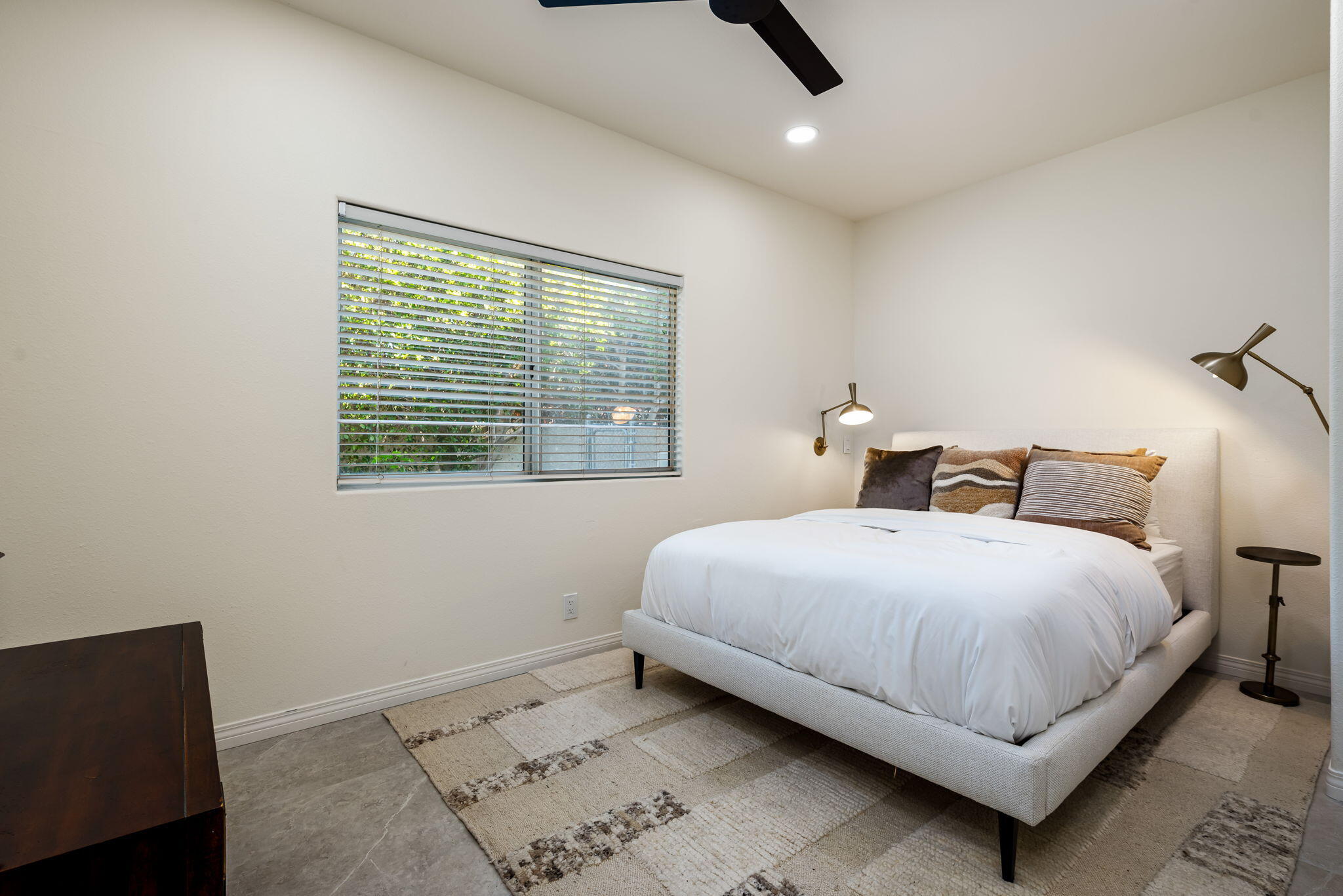 8 Park Mirage Lane Rancho Mirage, CA 92270 - Photo 48 of 51 a bedroom with a bed and a window