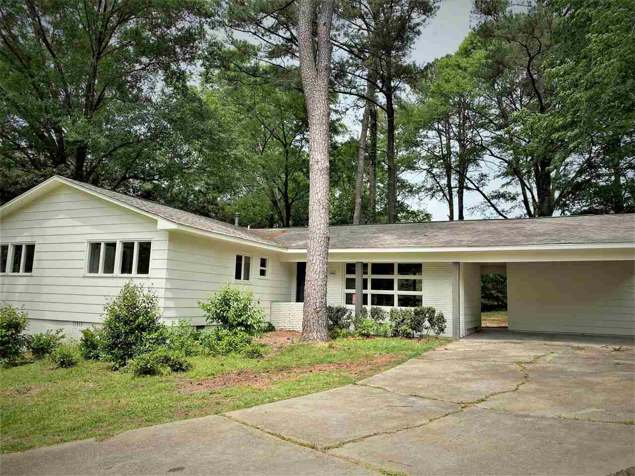 1908 Cherokee Drive Jackson, MS 39211 - Photo 1 of 8 Photo 1