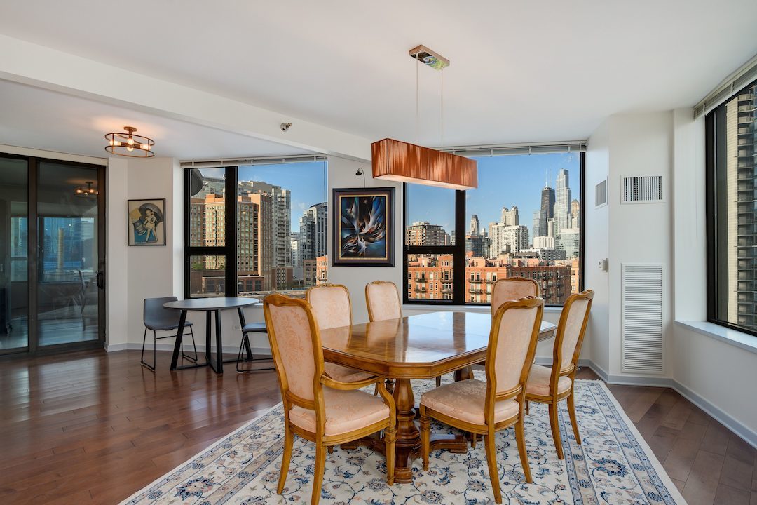 501 North Clinton Street, Unit 903 Chicago, IL 60654 - Photo 12 of 55