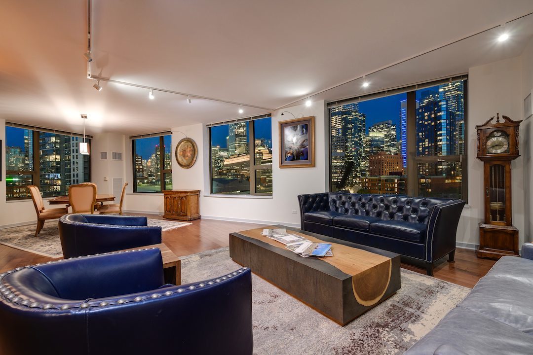 501 North Clinton Street, Unit 903 Chicago, IL 60654 - Photo 3 of 55