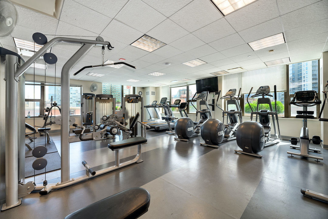 501 North Clinton Street, Unit 903 Chicago, IL 60654 - Photo 49 of 55