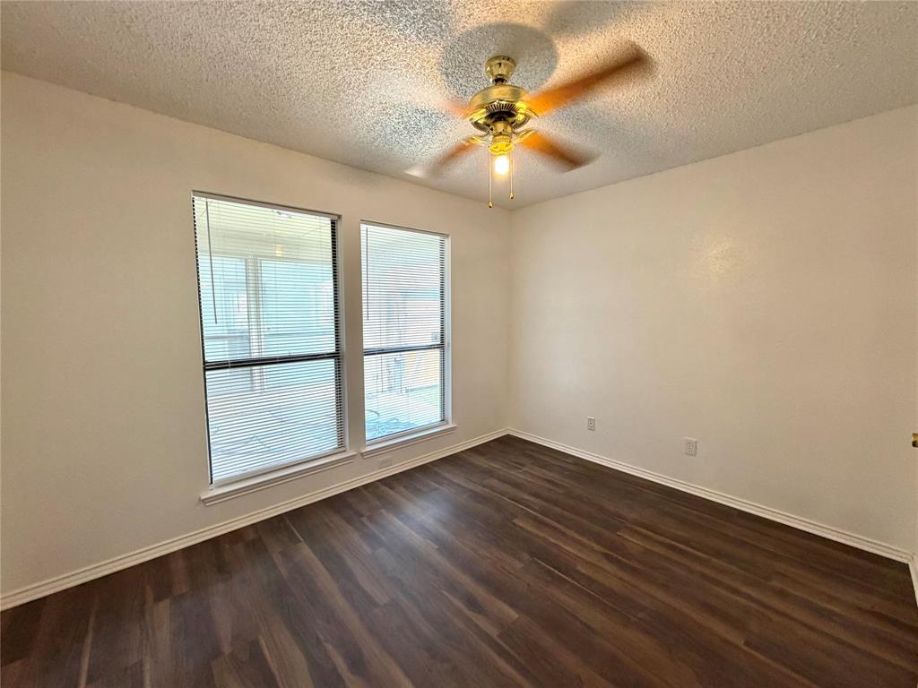 13339 Fall Manor Drive Dallas, TX 75243 - Photo 10 of 16