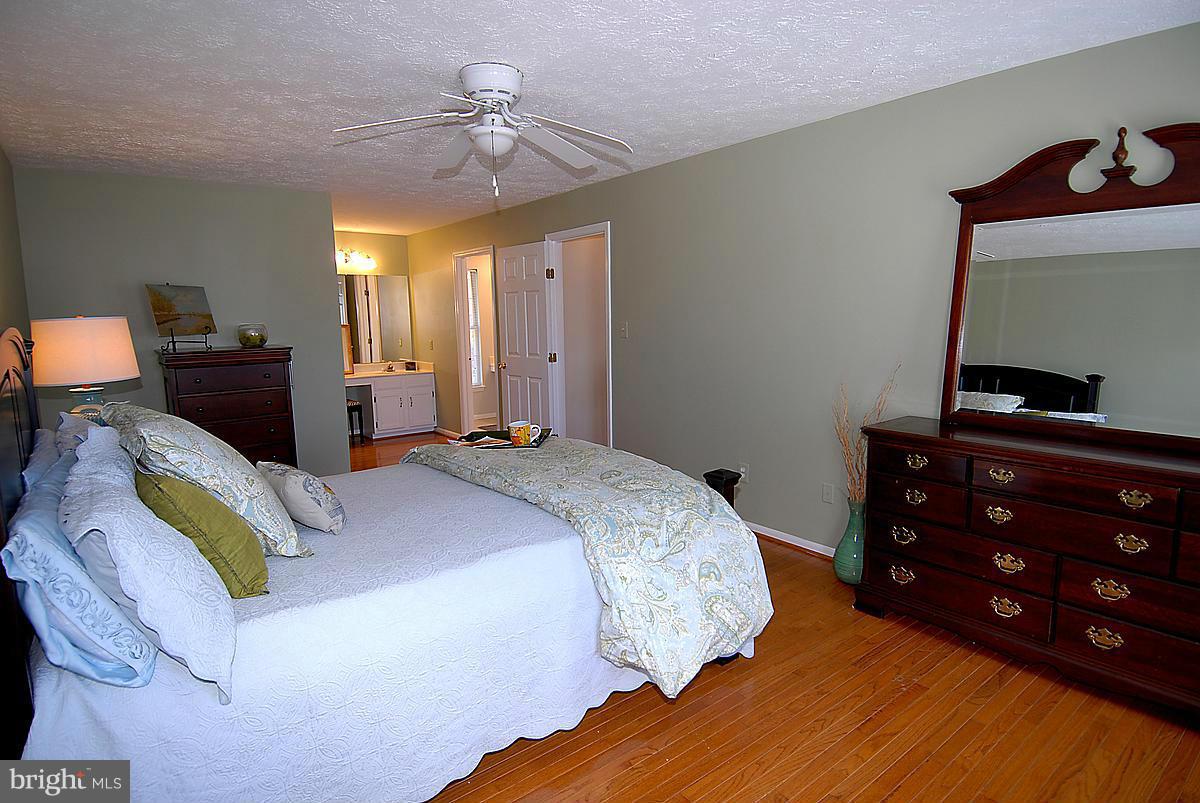 7609 Croydon Place Manassas, VA 20109 - Photo 25 of 30 Bedroom (Master)