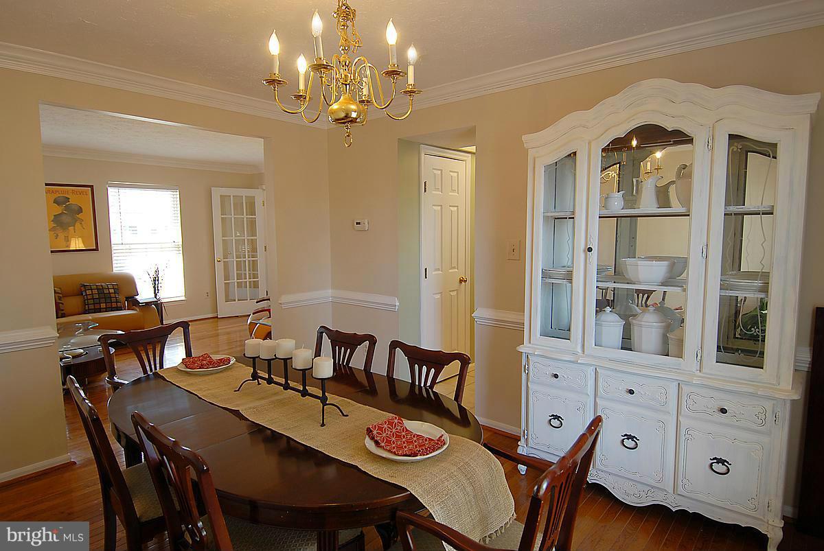 7609 Croydon Place Manassas, VA 20109 - Photo 9 of 30 Dining Room