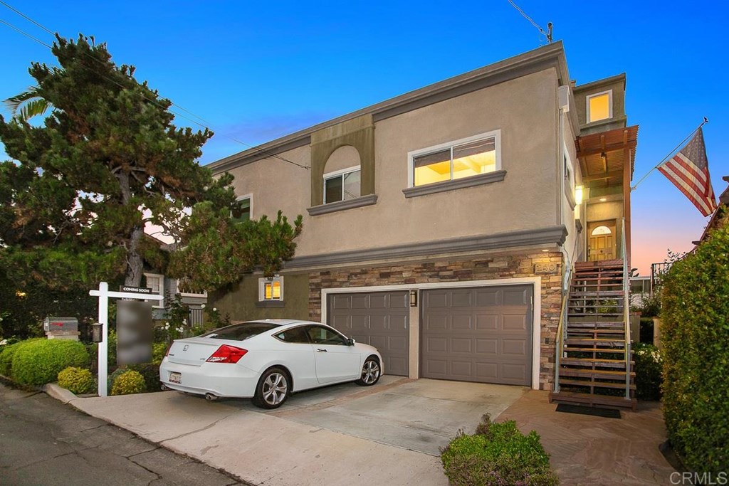 240 Pacific Avenue Carlsbad, CA 92008 - Photo 3 of 27