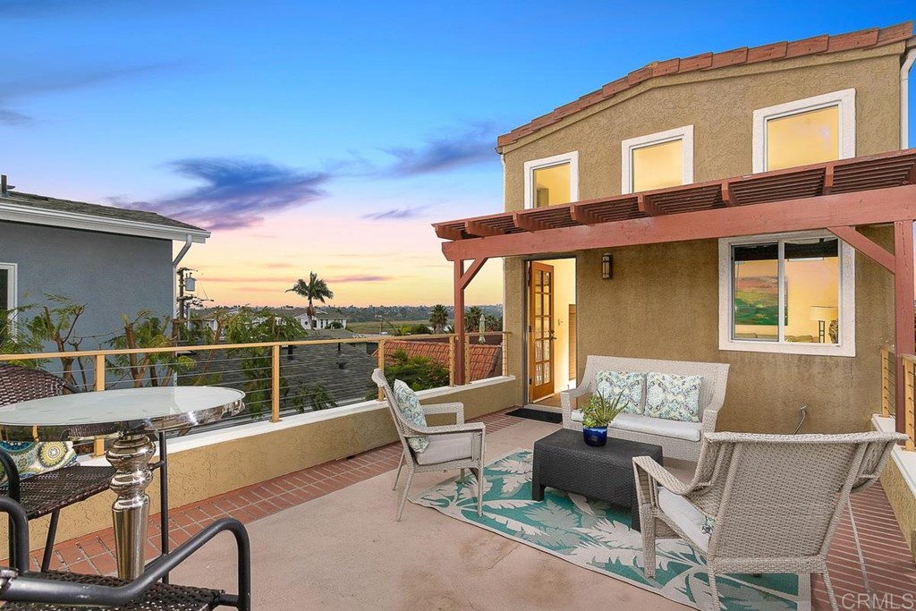 240 Pacific Avenue Carlsbad, CA 92008 - Photo 21 of 27