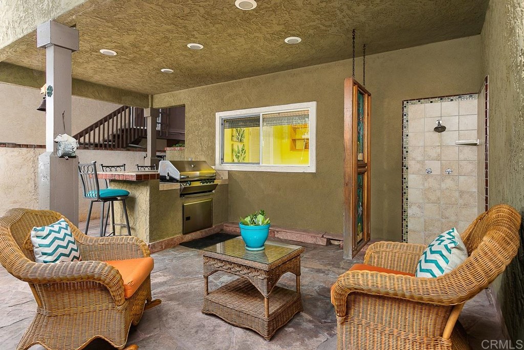 240 Pacific Avenue Carlsbad, CA 92008 - Photo 24 of 27