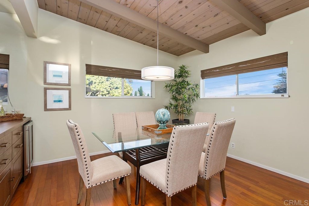 240 Pacific Avenue Carlsbad, CA 92008 - Photo 6 of 27