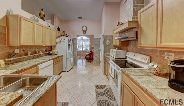 16 Roxboro Drive Palm Coast, FL 32164 - Photo 16 of 39 Gallery Image 16