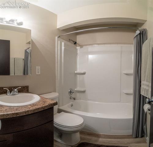 1315 Slocum Road Colorado Springs, CO 80930 - Photo 9 of 37 Upper Full Bath