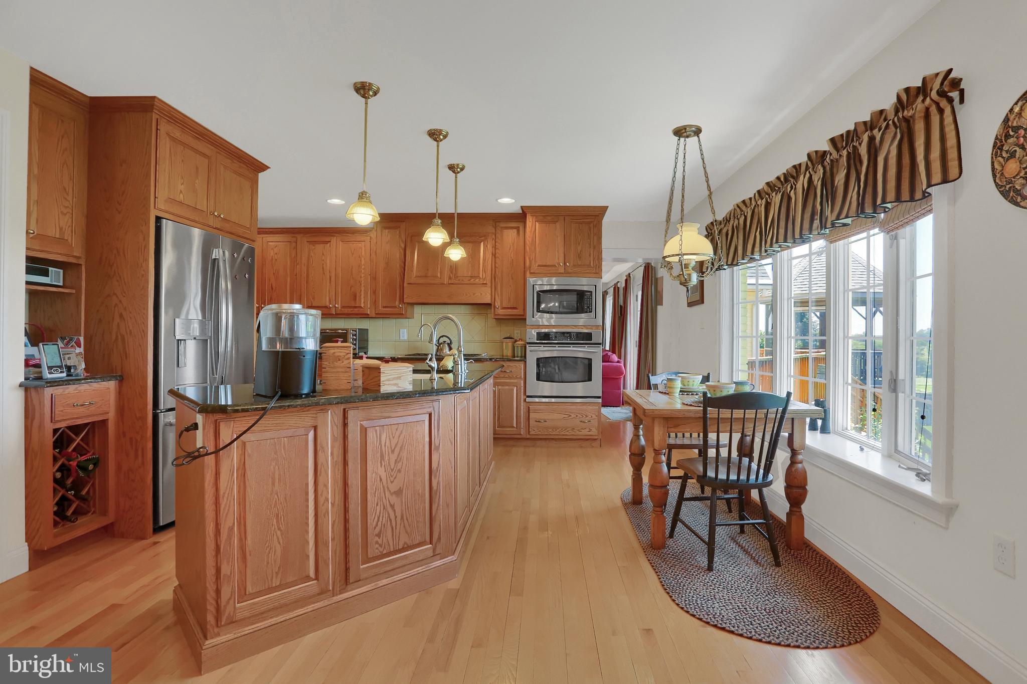 4 Clendenin Road Quarryville, PA 17566 - Photo 5 of 61 KItchen and Eat-In area