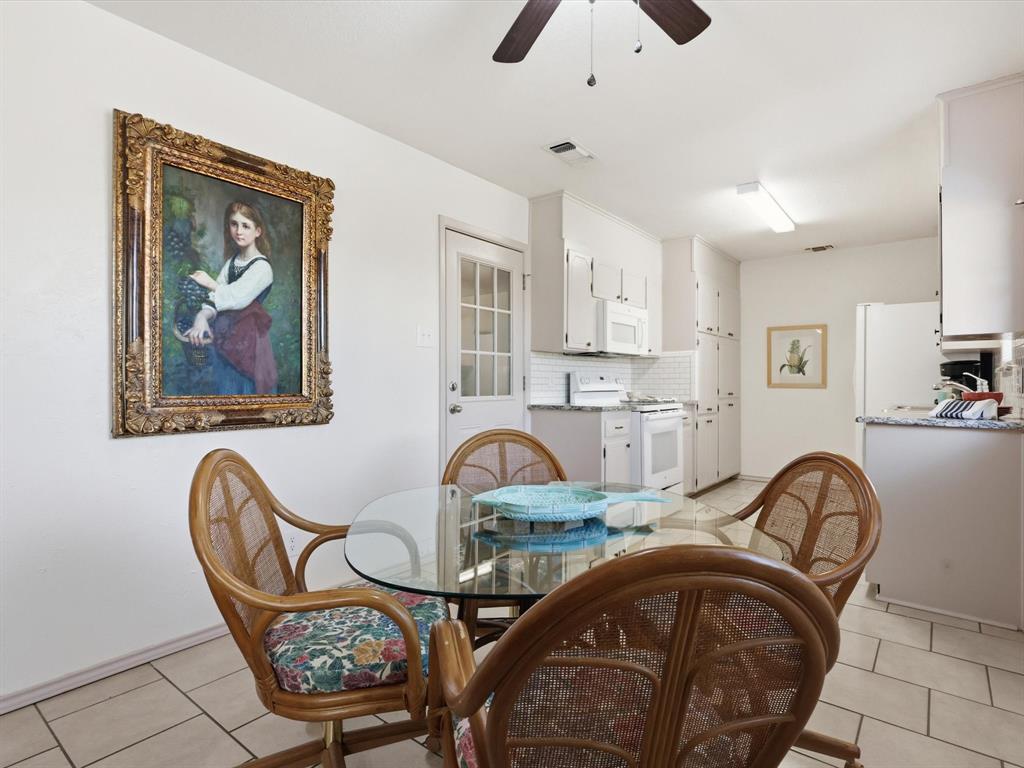 1105 Springdale Road Bedford, TX 76021 - Photo 13 of 40