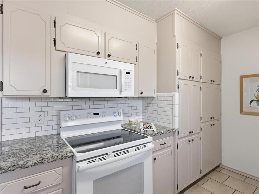 1105 Springdale Road Bedford, TX 76021 - Photo 18 of 40