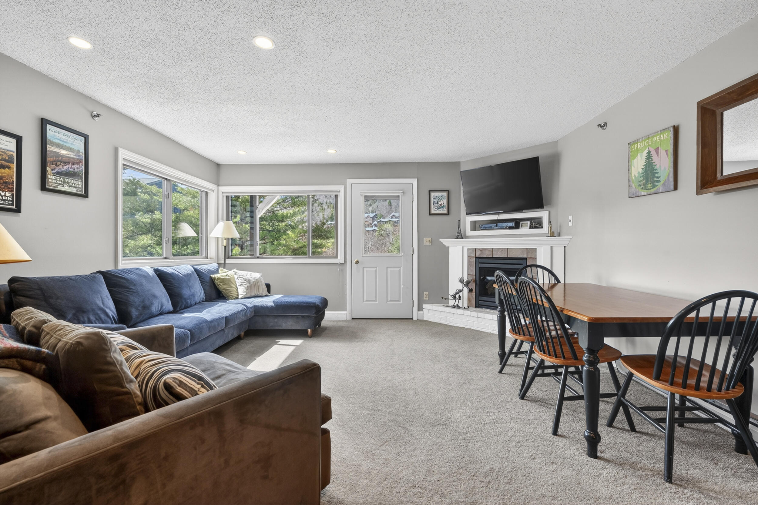 10 Brookside Drive, Unit 1B308 Newry, ME 04261 - Photo 6 of 27 11_10brooksideunit1b-308-6