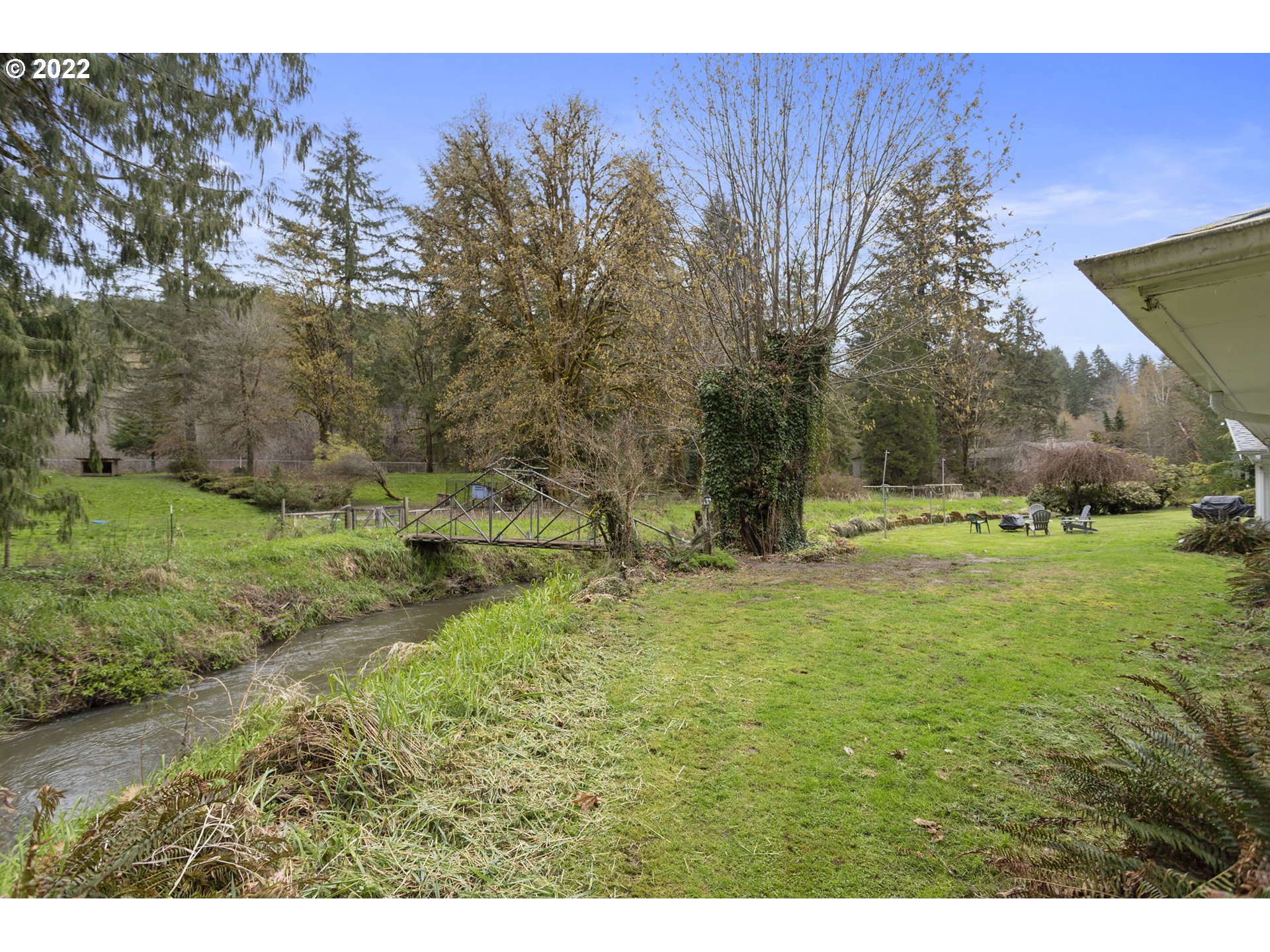 28129 Chapman Road Scappoose, OR 97056 - Photo 6 of 32 Gallery Image 6