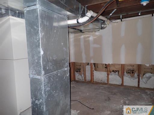 644 Bound Brook Road Dunellen, NJ 08812 - Photo 14 of 22 Gallery Image 14