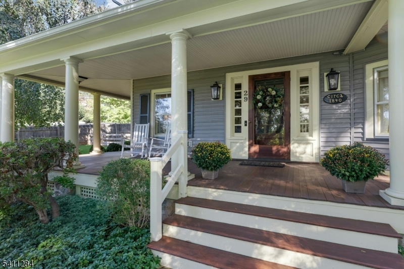 29 Evergreen Lane Watchung, NJ 07069 - Photo 3 of 48