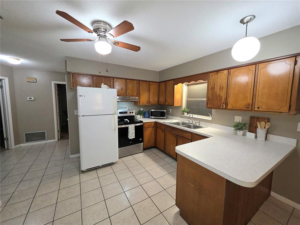 21654 Southwest Raintree Street Dunnellon, FL 34431 - Photo 11 of 32