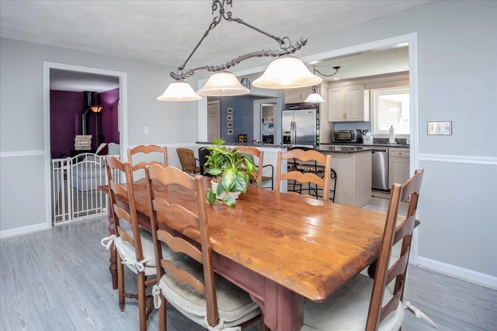 33 Coolidge Road Danvers, MA 01923 - Photo 9 of 28 Gallery Image 9