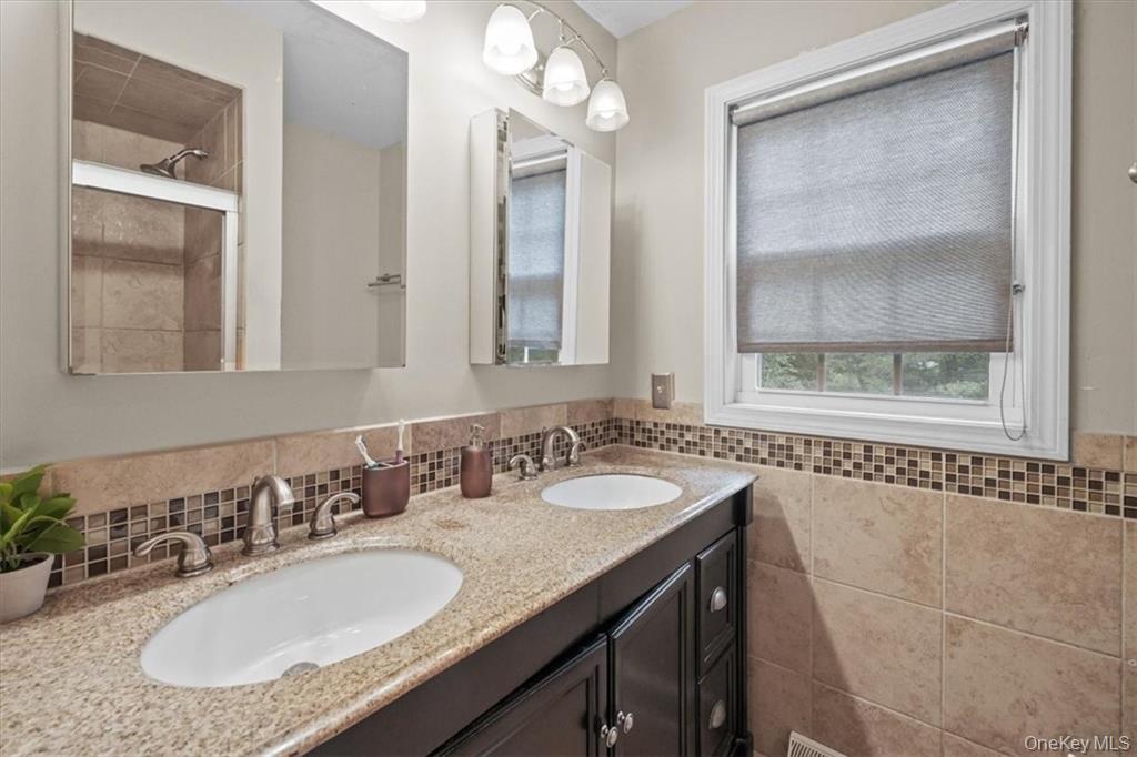 28 River Road Suffern, NY 10901 - Photo 18 of 31