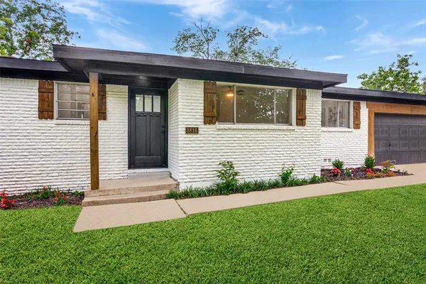 $360,000 | 3816 Springbranch Drive, Benbrook, TX 76116