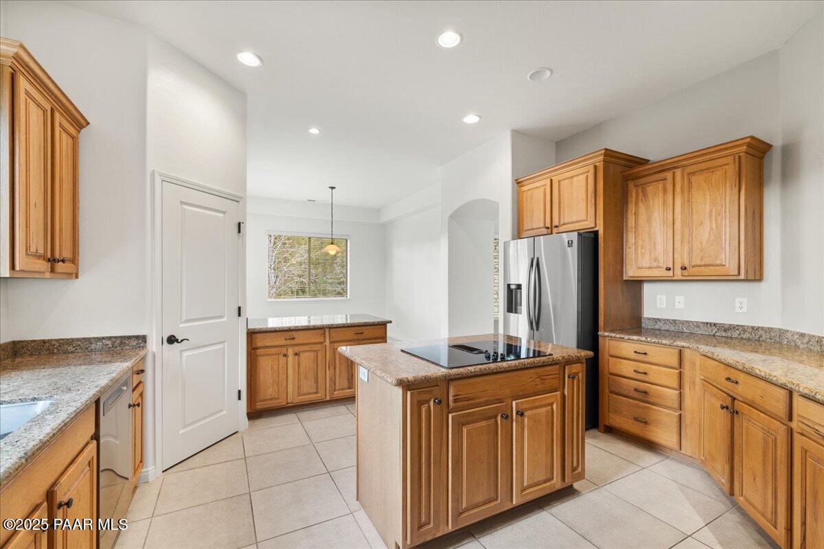 1956 Copper Basin Road Prescott, AZ 86303 - Photo 11 of 40 Kitchen - 1956 Copper Basin Rd
