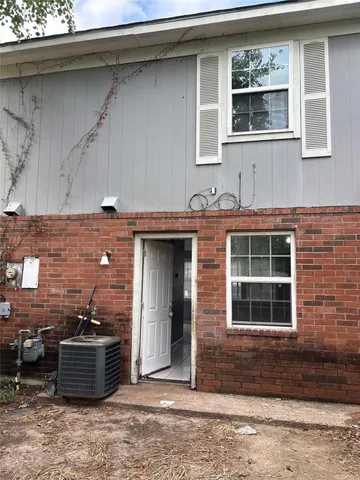 $1,180 | 9714 Galaxy Street, Houston, TX 77078