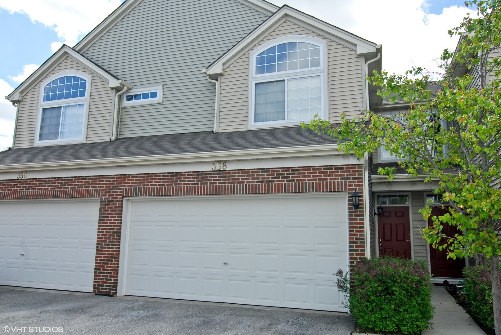 358 Tower Drive Hainesville, IL 60030 - Photo 2 of 19