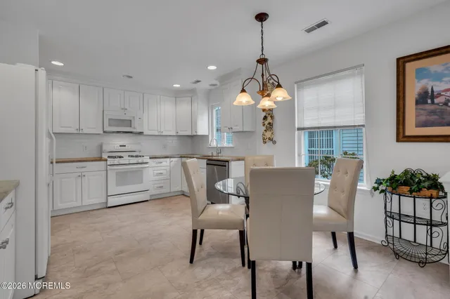 $424,800 | 17 Medinah Court, Jackson, NJ 08527