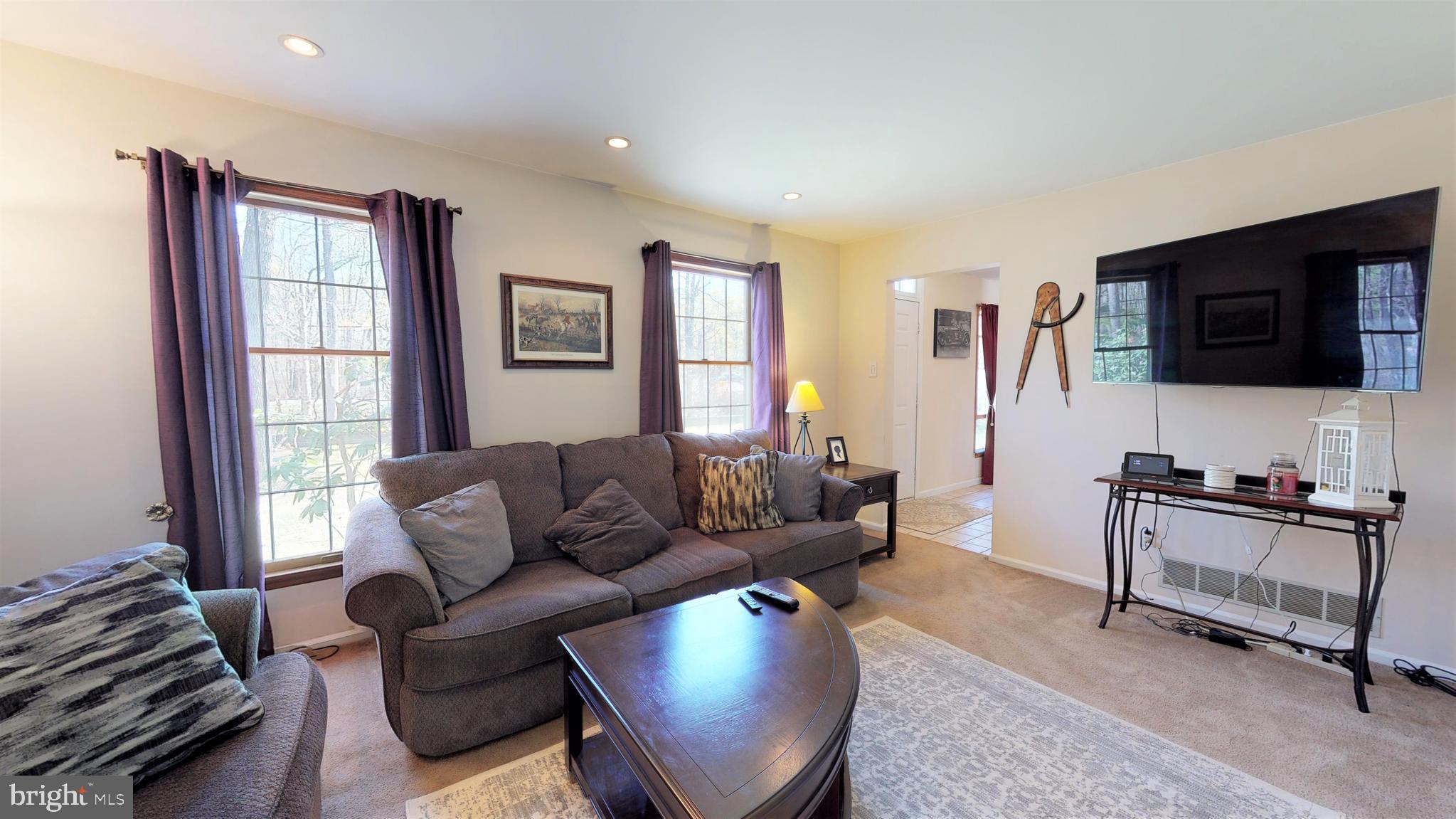 587 Pinehurst Road Cream Ridge, NJ 08514 - Photo 5 of 30
