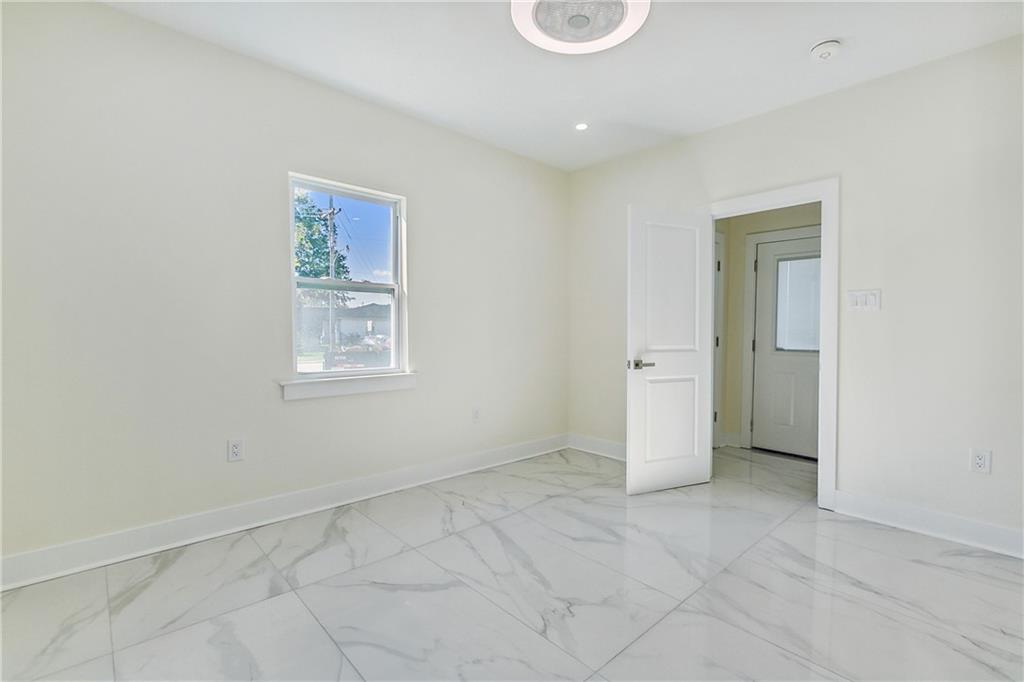 2800 Haring Road Metairie, LA 70006 - Photo 15 of 25 Gallery Image 15