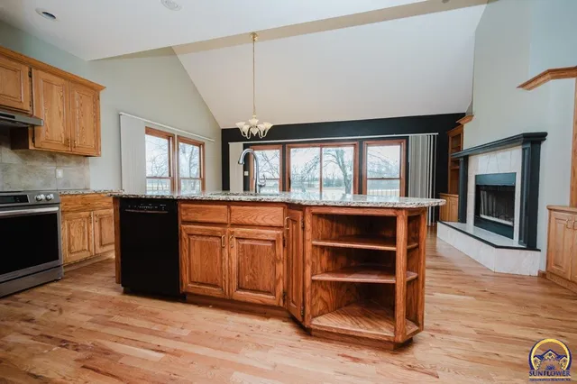 $394,900 | 3807 Southwest Trevino Court, Topeka, KS 66610