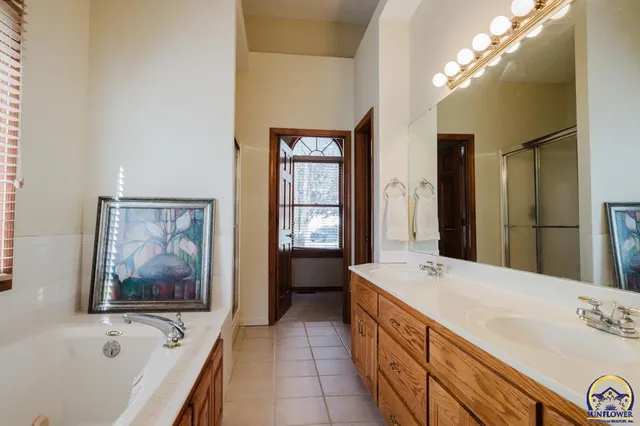 $414,900 | 3807 Southwest Trevino Court, Topeka, KS 66610