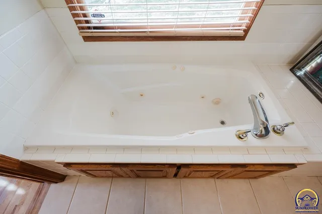 $414,900 | 3807 Southwest Trevino Court, Topeka, KS 66610