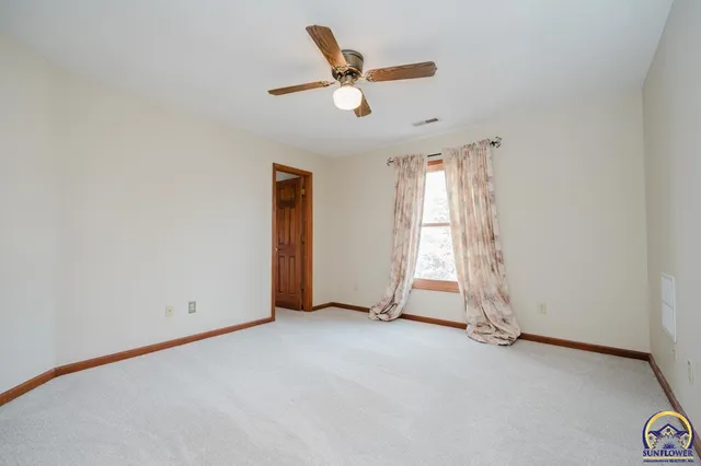 $414,900 | 3807 Southwest Trevino Court, Topeka, KS 66610