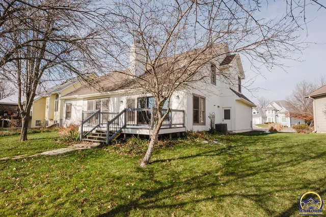 $394,900 | 3807 Southwest Trevino Court, Topeka, KS 66610