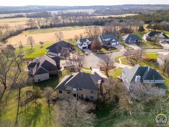 $414,900 | 3807 Southwest Trevino Court, Topeka, KS 66610