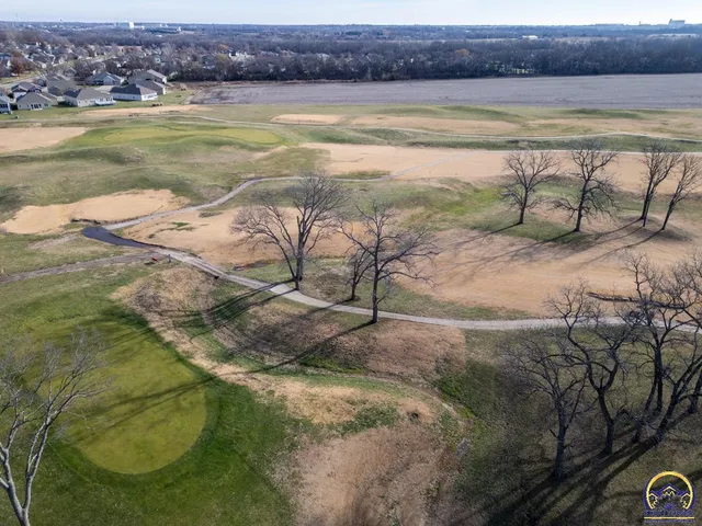 $394,900 | 3807 Southwest Trevino Court, Topeka, KS 66610