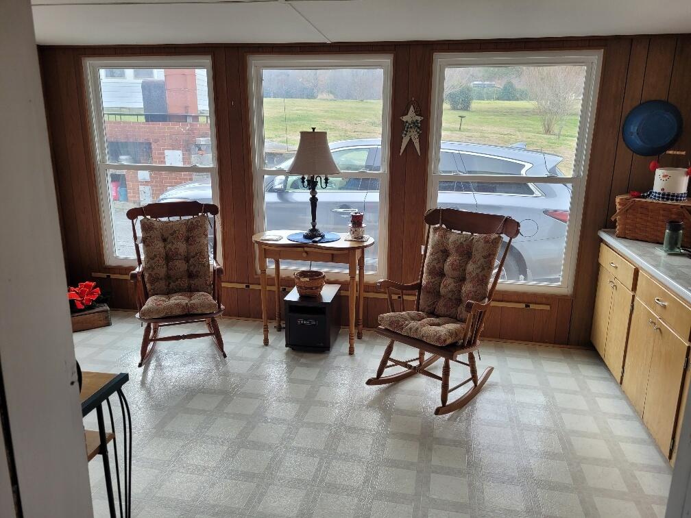 1032 Rice Cross Road Piney Flats, TN 37686 - Photo 7 of 23 rice sunroom
