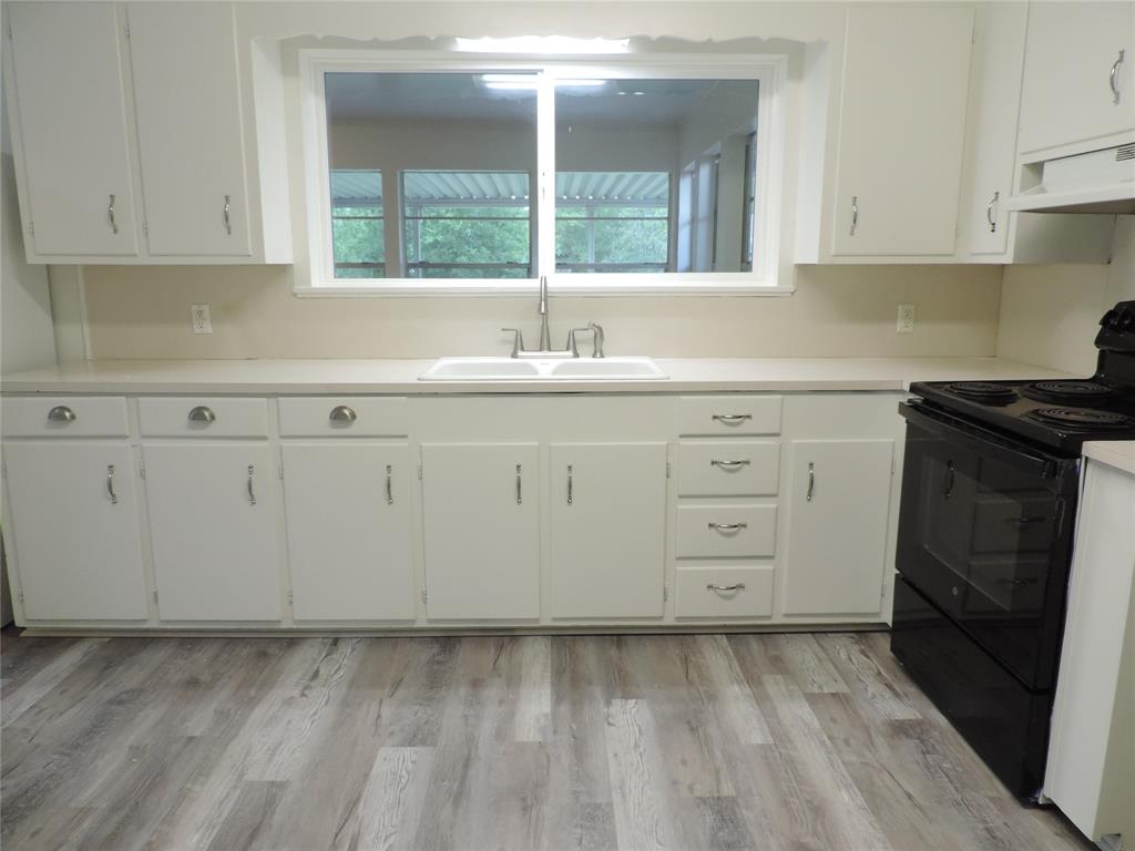 581 Alexander Road Stephenville, TX 76401 - Photo 13 of 34