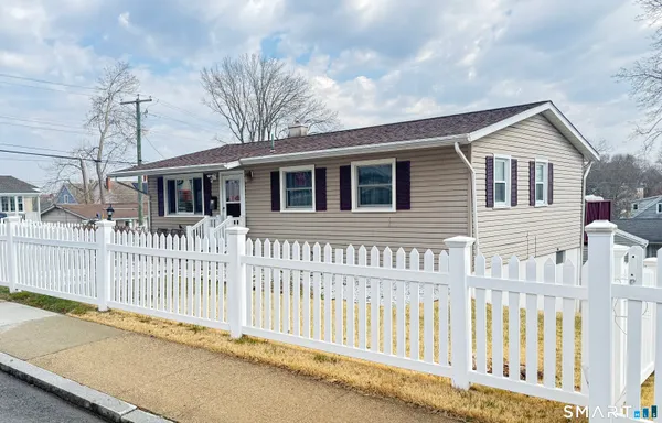 $315,000 | 47 West High Street, New London, CT 06320